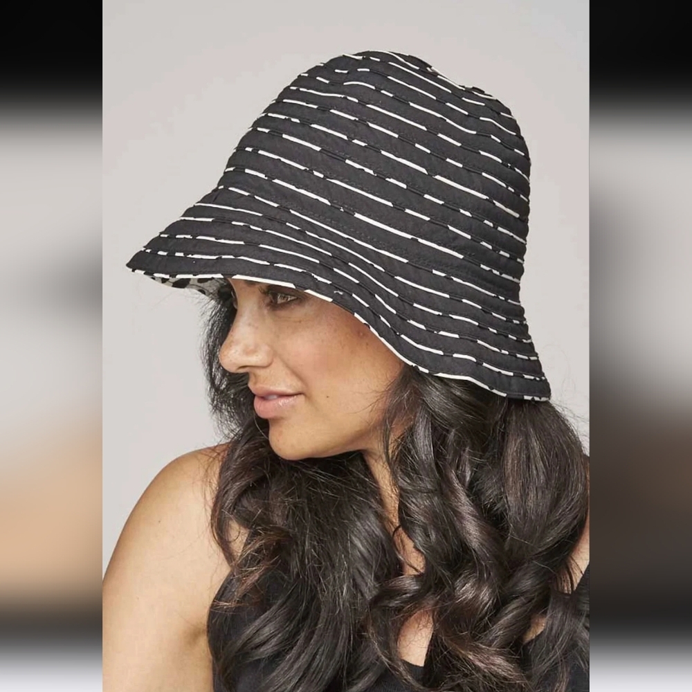 Parkhurst Bali reversible bucket hat